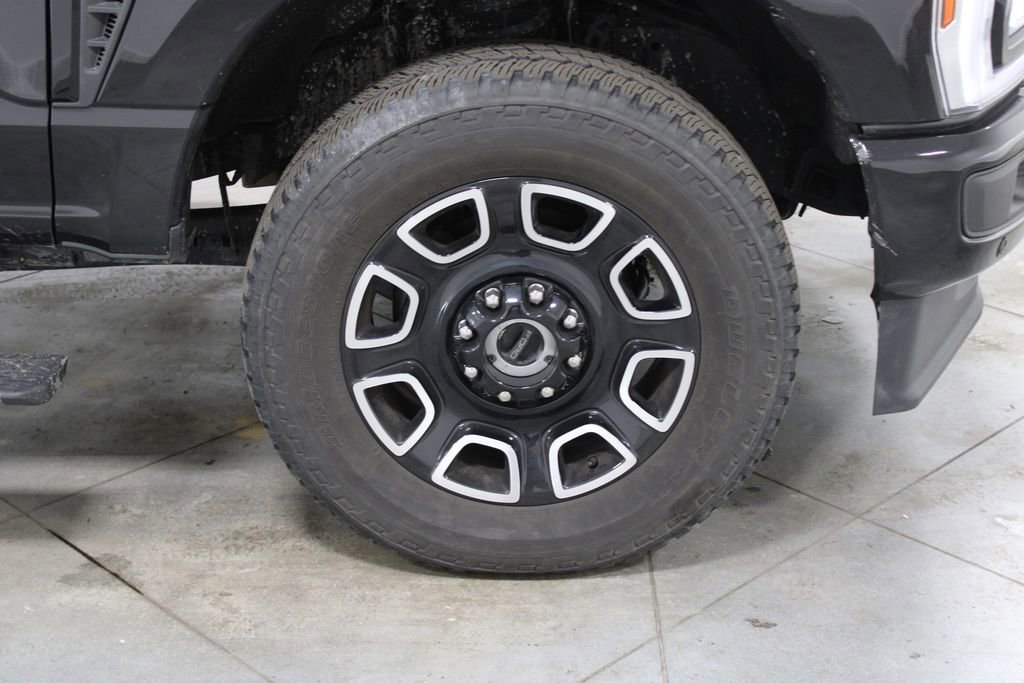 Used 2025 Ford F350 Platinum image 16