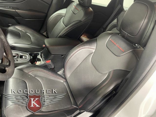 Used 2023 Jeep Cherokee Trailhawk w/ Elite Group image 12