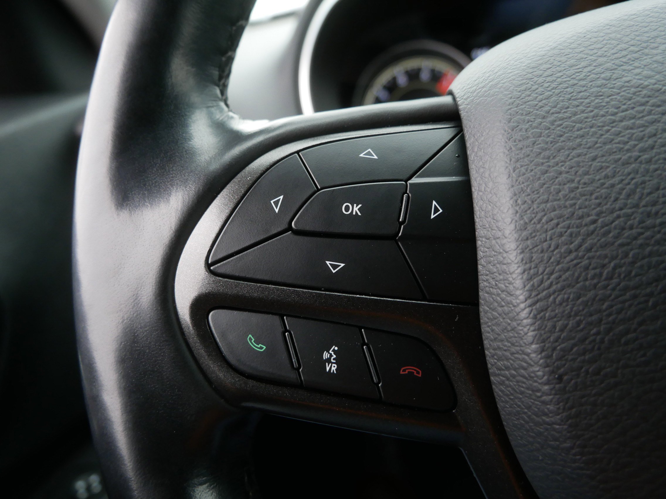 Used 2021 Jeep Cherokee Trailhawk image 25