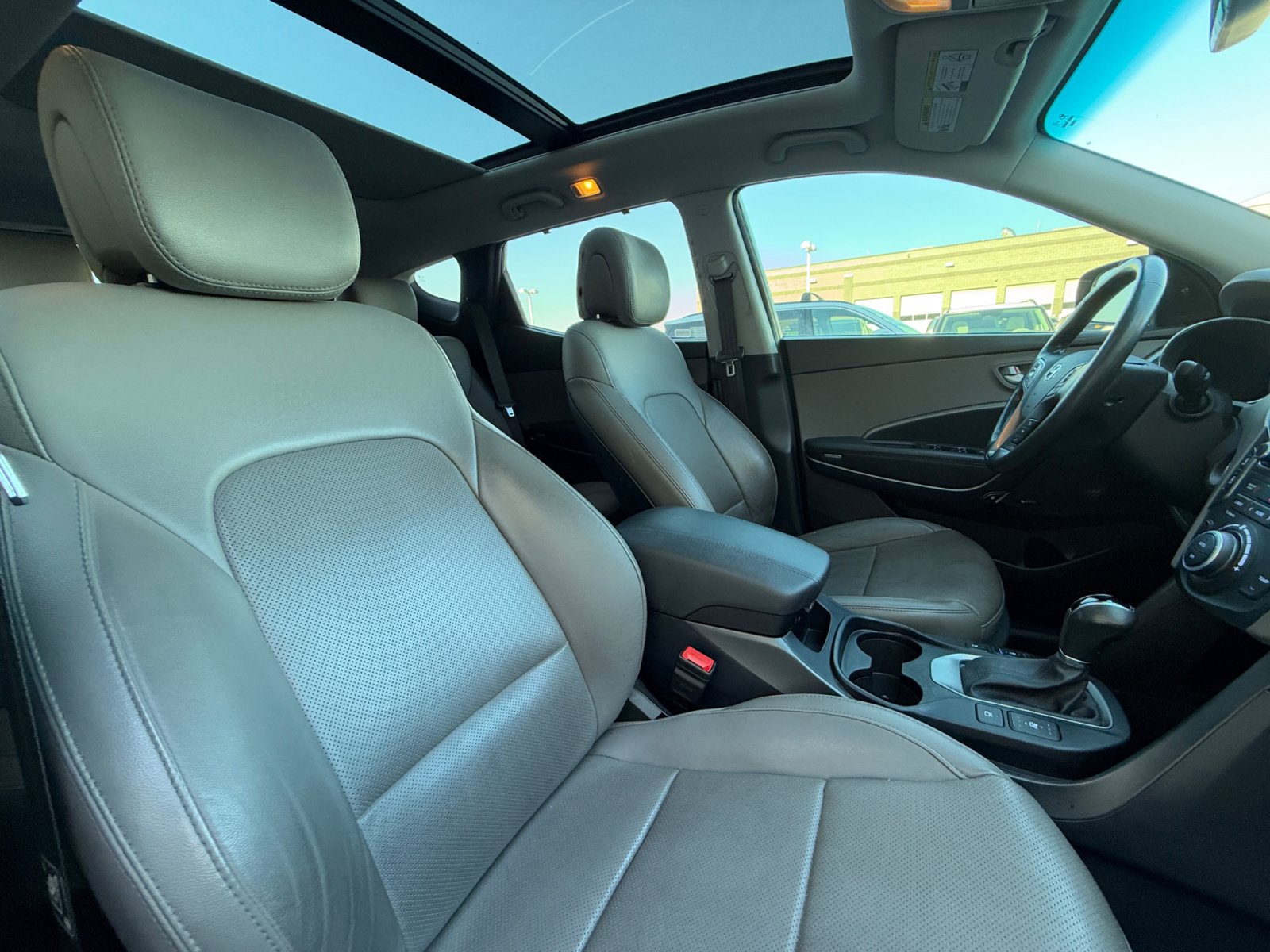 Used 2017 Hyundai Santa Fe Sport w/ 2.4L Tech Package 04 FWD image 19