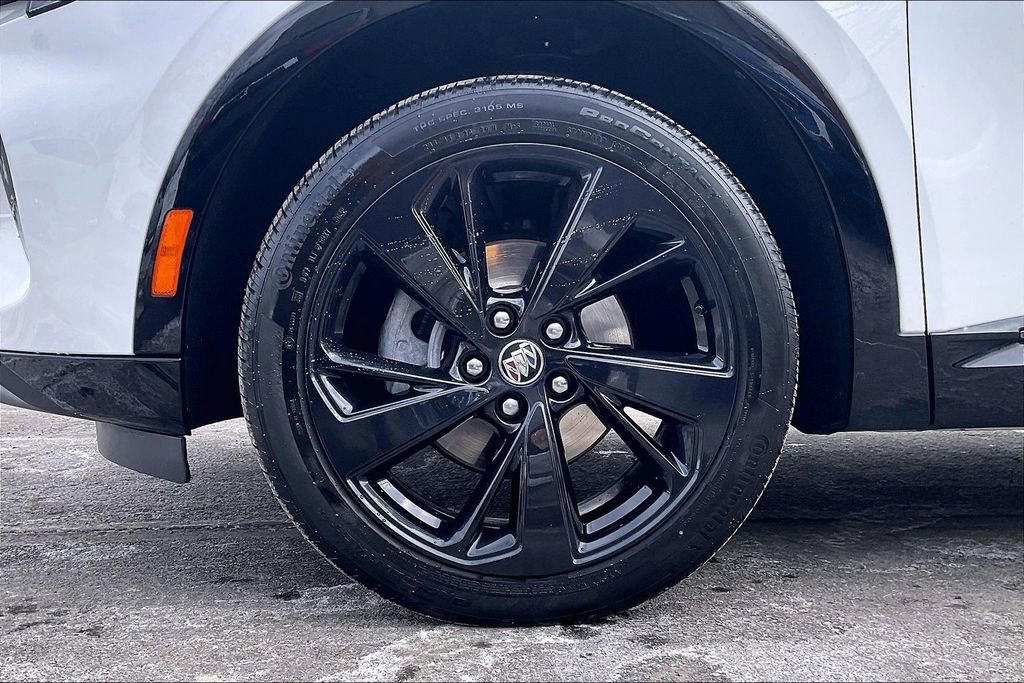 Used 2023 Buick Envision Preferred w/ Sport Touring Package image 9