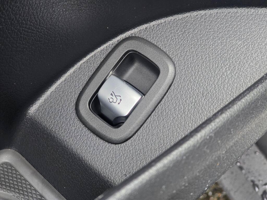 New 2026 Mercedes-Benz GLC 300 4MATIC image 35