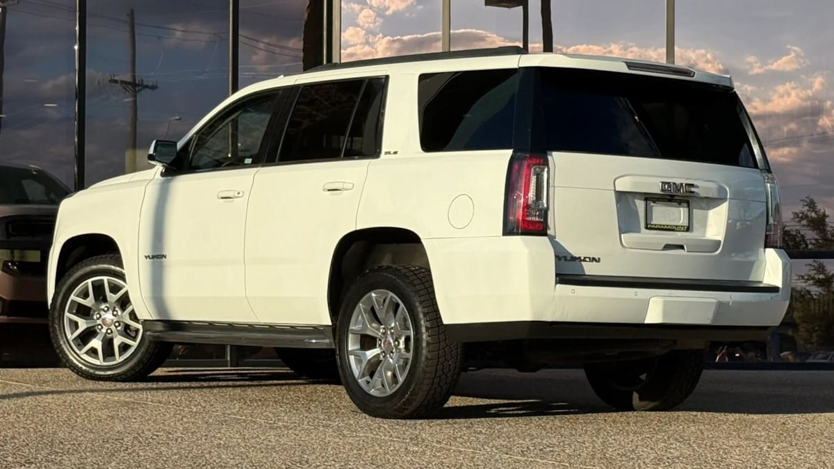 Used 2016 GMC Yukon SLE w/ Convenience Package AWD/4WD image 7