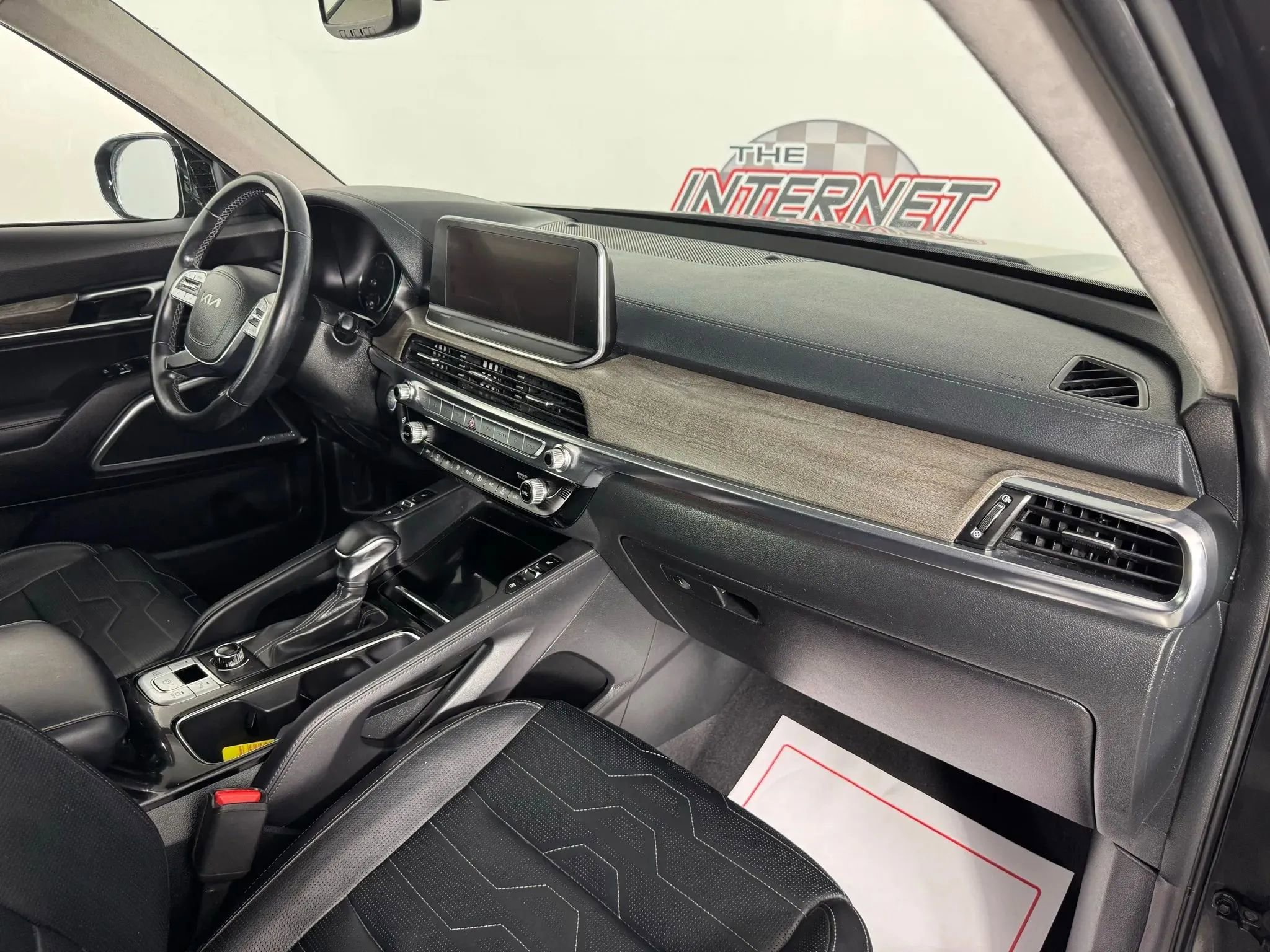 Used 2022 Kia Telluride SX w/ SX Prestige Package AWD/4WD image 12