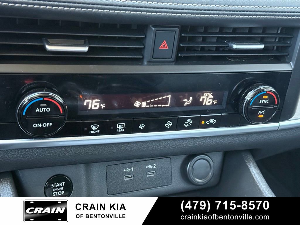 Used 2024 Nissan Rogue SV AWD/4WD image 18