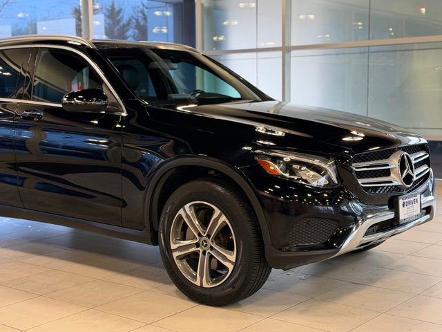 Used 2017 Mercedes-Benz GLC 300 4MATIC image 5