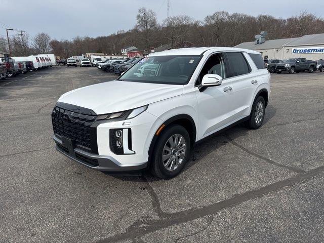 Used 2023 Hyundai Palisade SE image 4