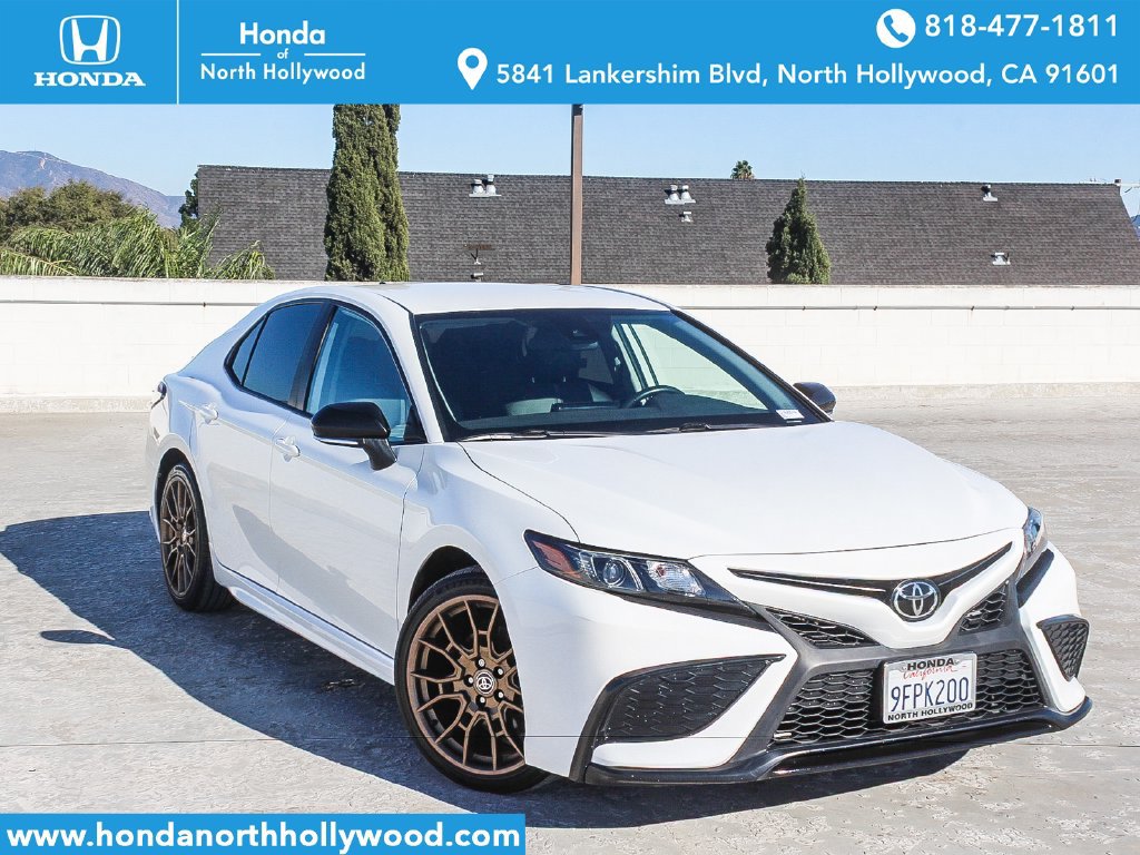 Used 2023 Toyota Camry SE w/ Protection Package (Q2) (TMS) FWD image 1