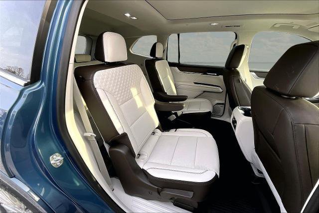 New 2026 GMC Acadia Denali w/ Super Cruise Package image 9