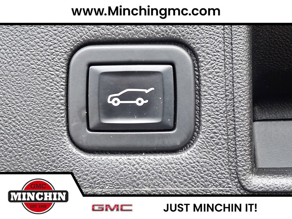 Used 2022 GMC Terrain SLT w/ Tech Package AWD/4WD image 29