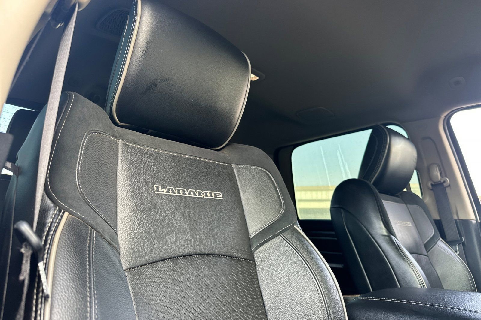 Used 2019 RAM 3500 Laramie image 14