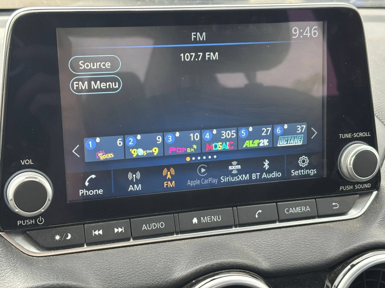 Used 2025 Nissan Sentra SV FWD image 16