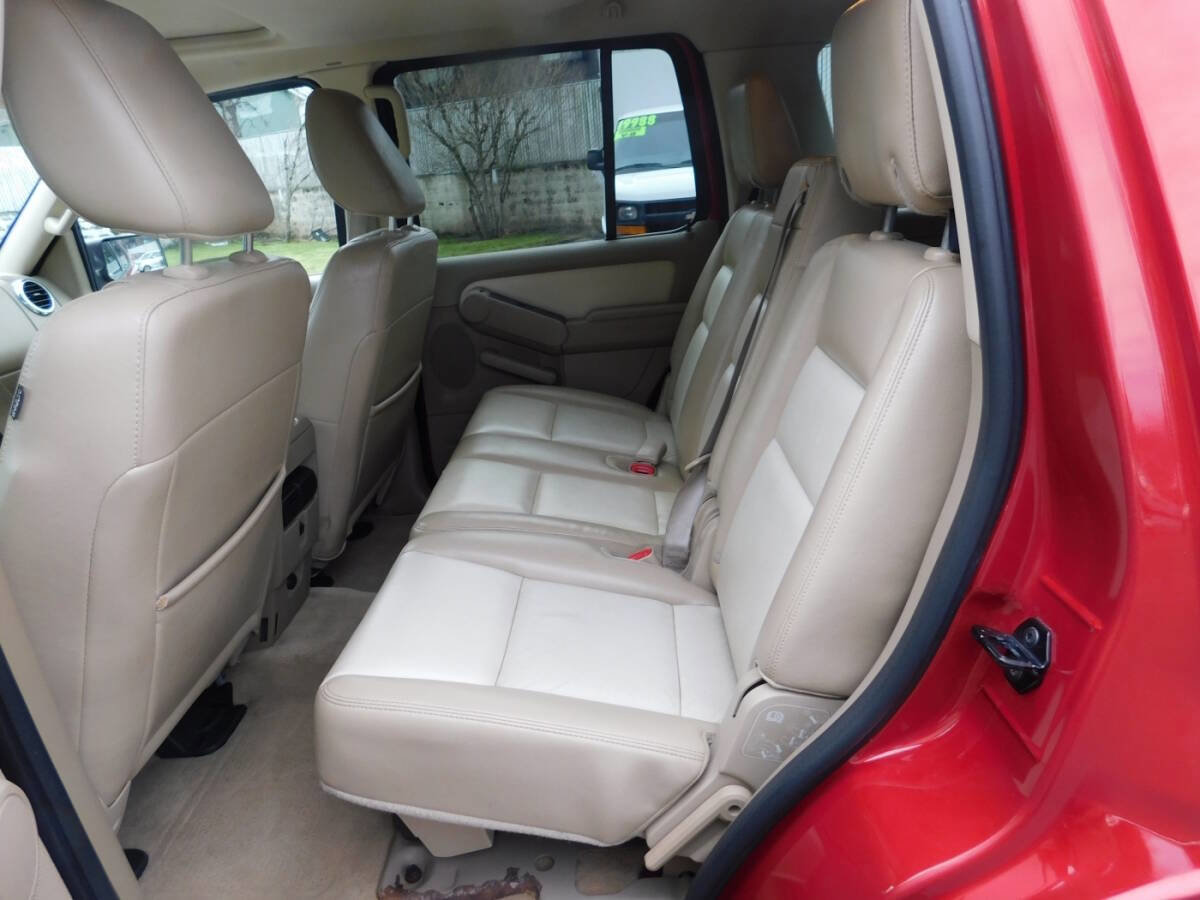 Used 2010 Ford Explorer XLT AWD/4WD image 7