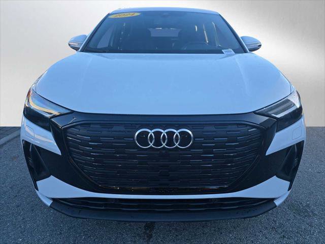 Used 2024 Audi Q4 e-tron Prestige w/ Black Optic Plus Package image 7