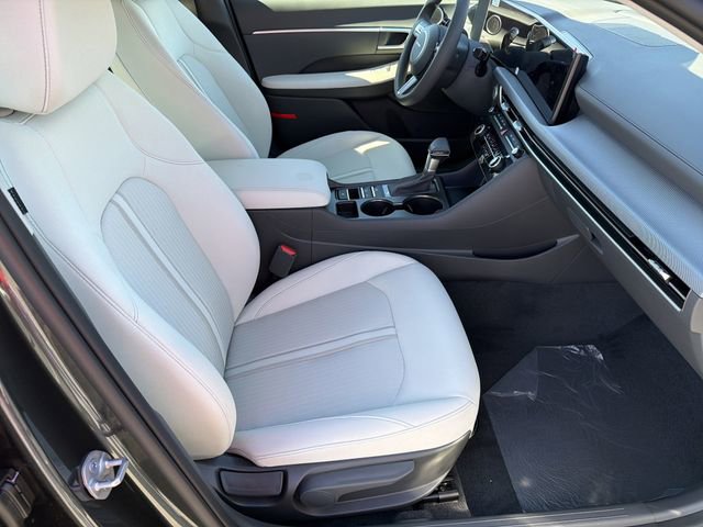 New 2026 Hyundai Sonata SE FWD image 13