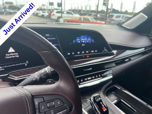 Used 2021 Cadillac Escalade Premium Luxury Platinum RWD image 12