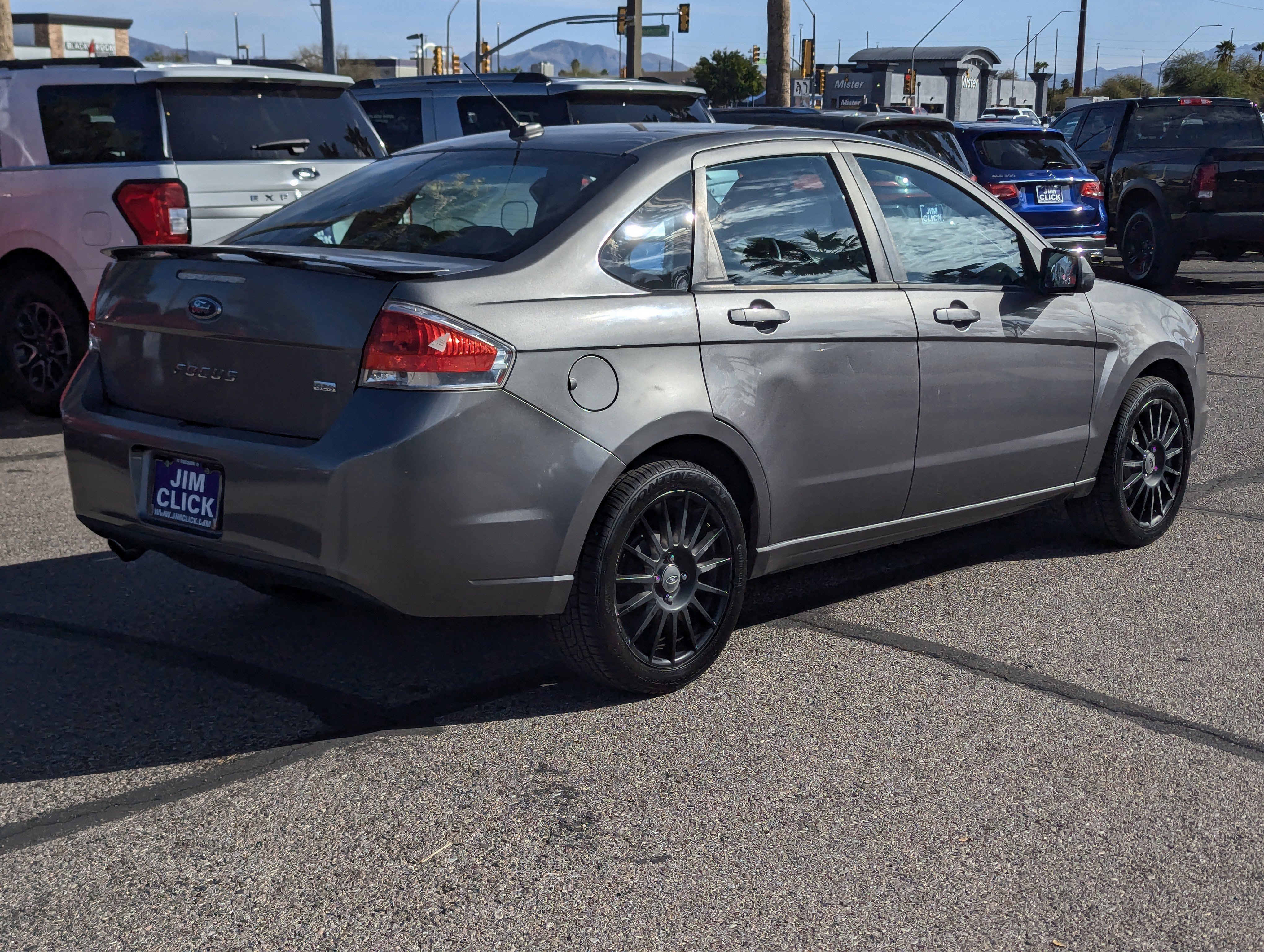 Used 2010 Ford Focus SES image 2