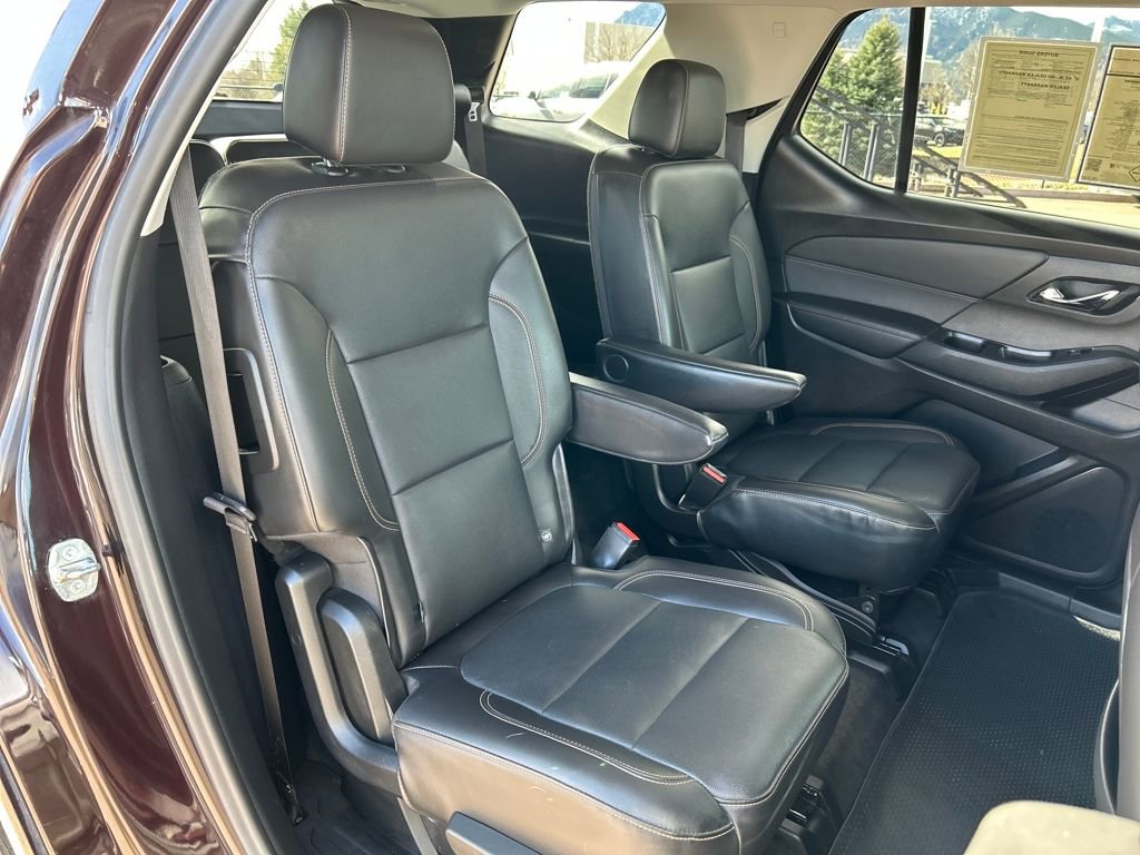 Used 2021 Chevrolet Traverse Premier image 22