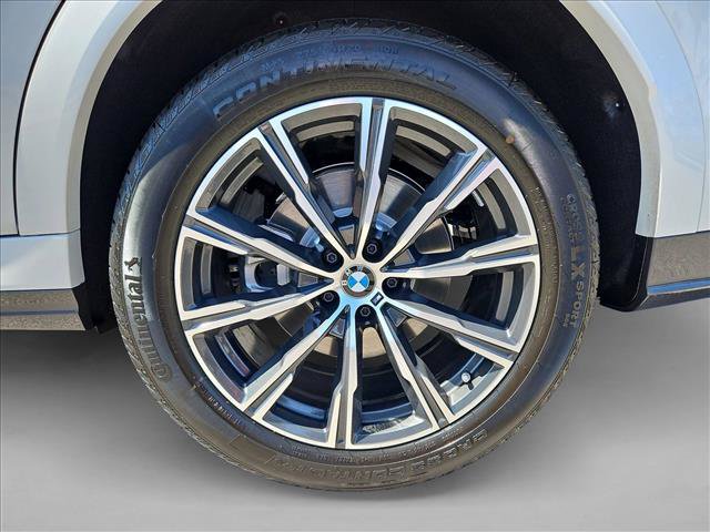 New 2027 BMW X6 xDrive40i w/ Climate Comfort Package AWD/4WD image 10