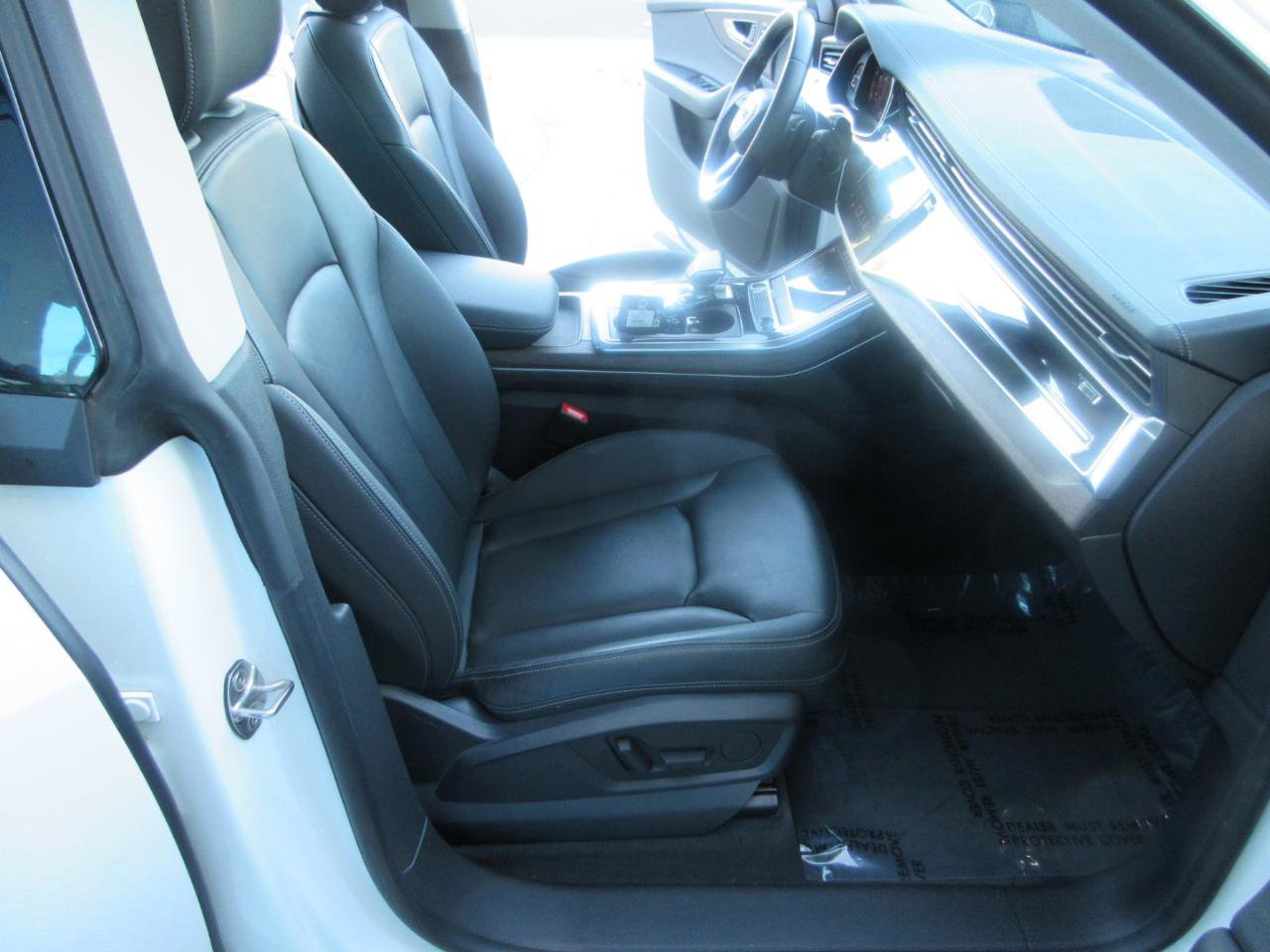 Used 2023 Audi Q8 Premium w/ Convenience Package image 23