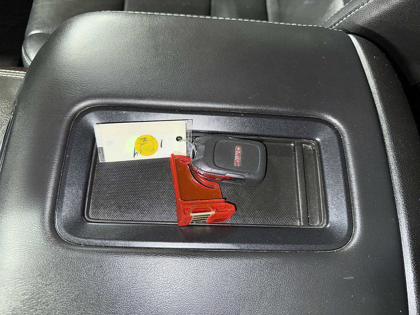 Used 2020 GMC Yukon XL SLT w/ Premium Edition image 38