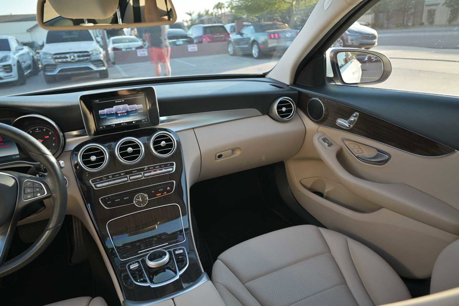 Used 2017 Mercedes-Benz C 300 Sedan image 9