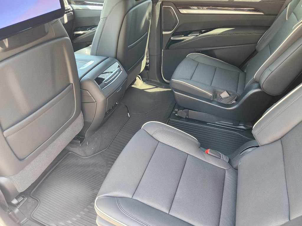 New 2026 Cadillac Escalade Luxury w/ Touring Package AWD/4WD image 34