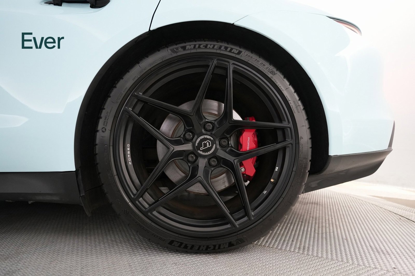 Used 2020 Porsche Taycan 4S image 18