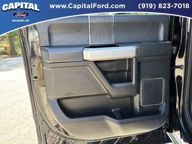 Used 2020 Ford F250 Lariat w/ Chrome Package image 18