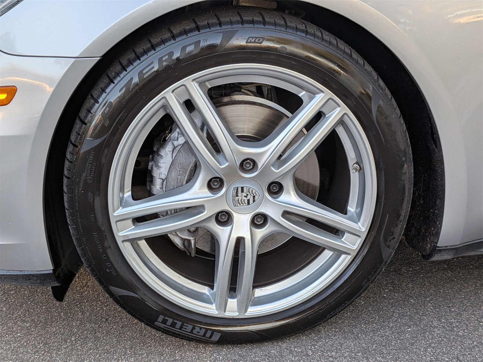 Used 2018 Porsche Panamera image 10