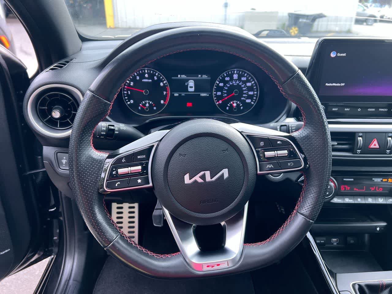 Certified 2022 Kia Forte GT FWD image 14
