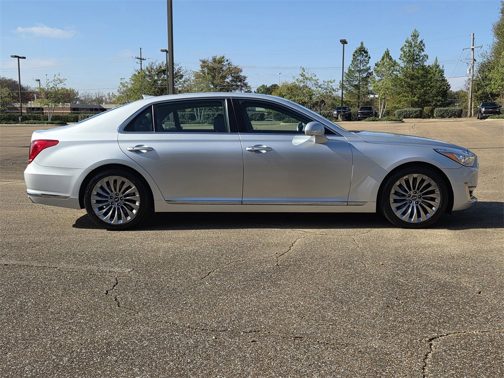 Used 2018 Genesis G90 3.3T Premium image 3