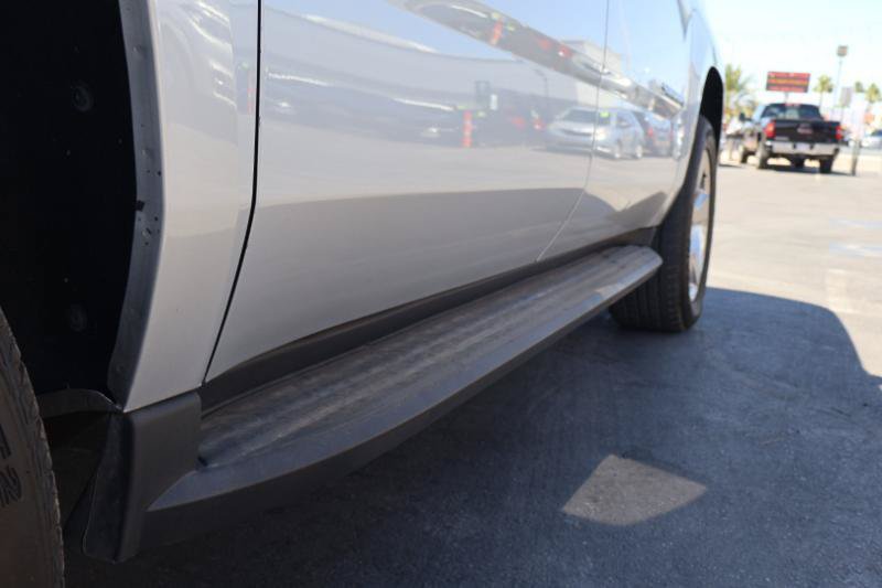 Used 2016 Chevrolet Suburban LT w/ Max Trailering Package RWD image 12