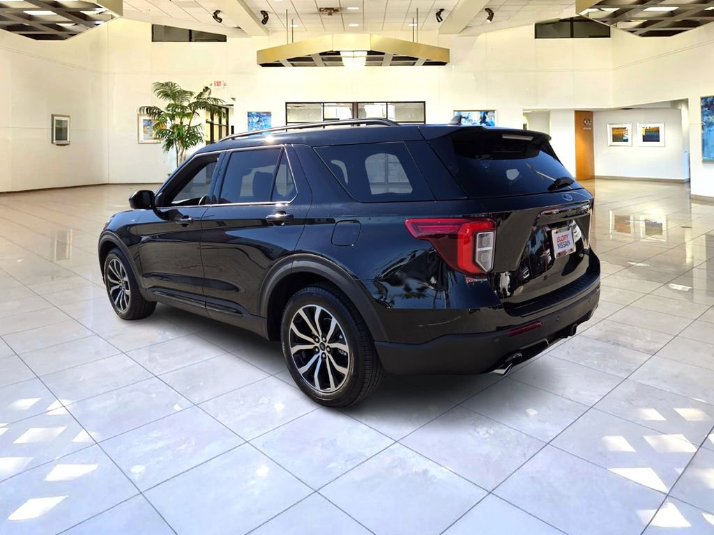 Used 2023 Ford Explorer ST-Line w/ Class IV Trailer Tow Package image 5