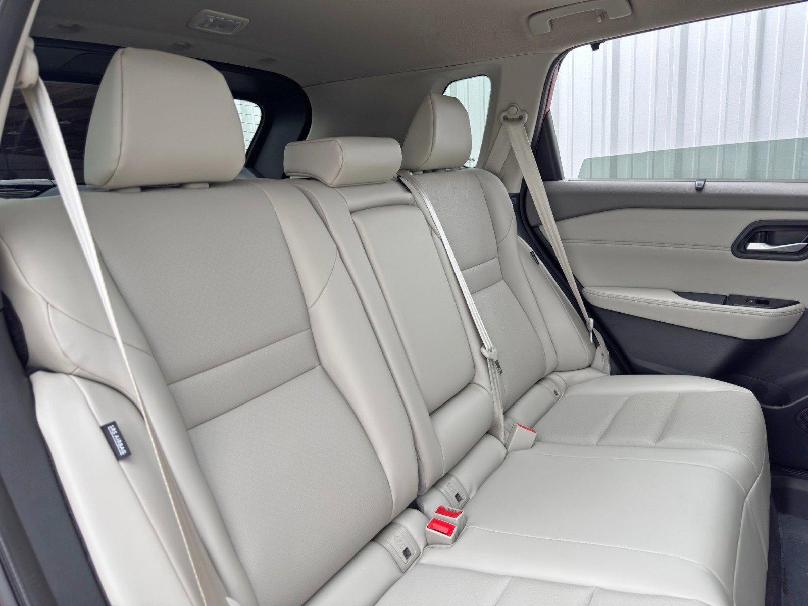 Used 2024 Nissan Rogue SV w/ SV Premium Package image 33