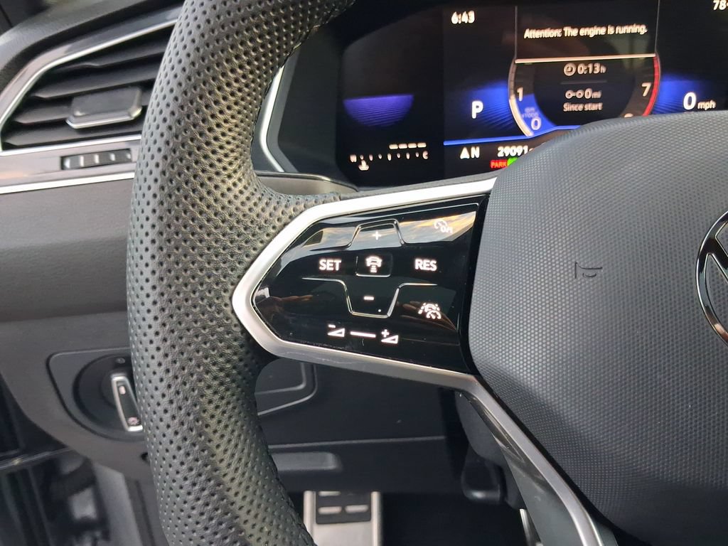 Certified 2023 Volkswagen Tiguan SE R-Line FWD image 20