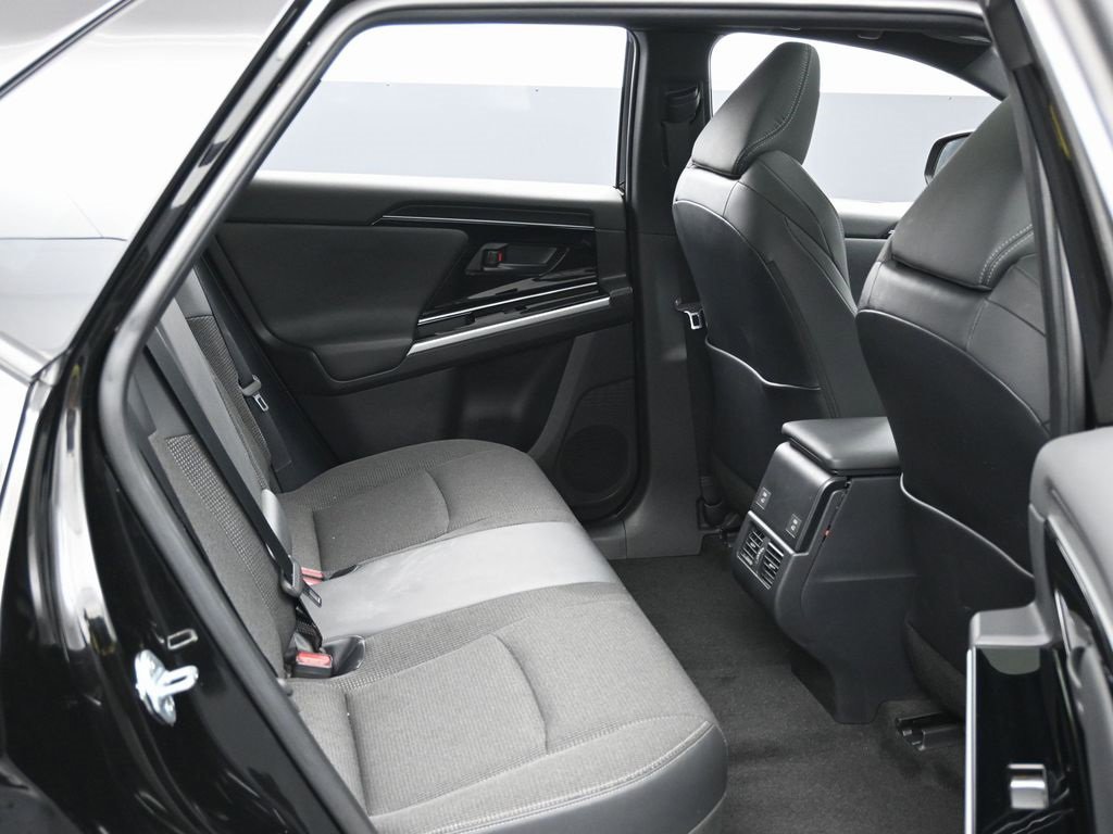 Used 2024 Toyota bZ4X XLE w/ Weather Package image 32