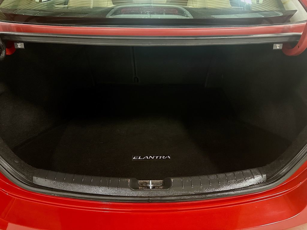 Used 2018 Hyundai Elantra Value Edition image 30