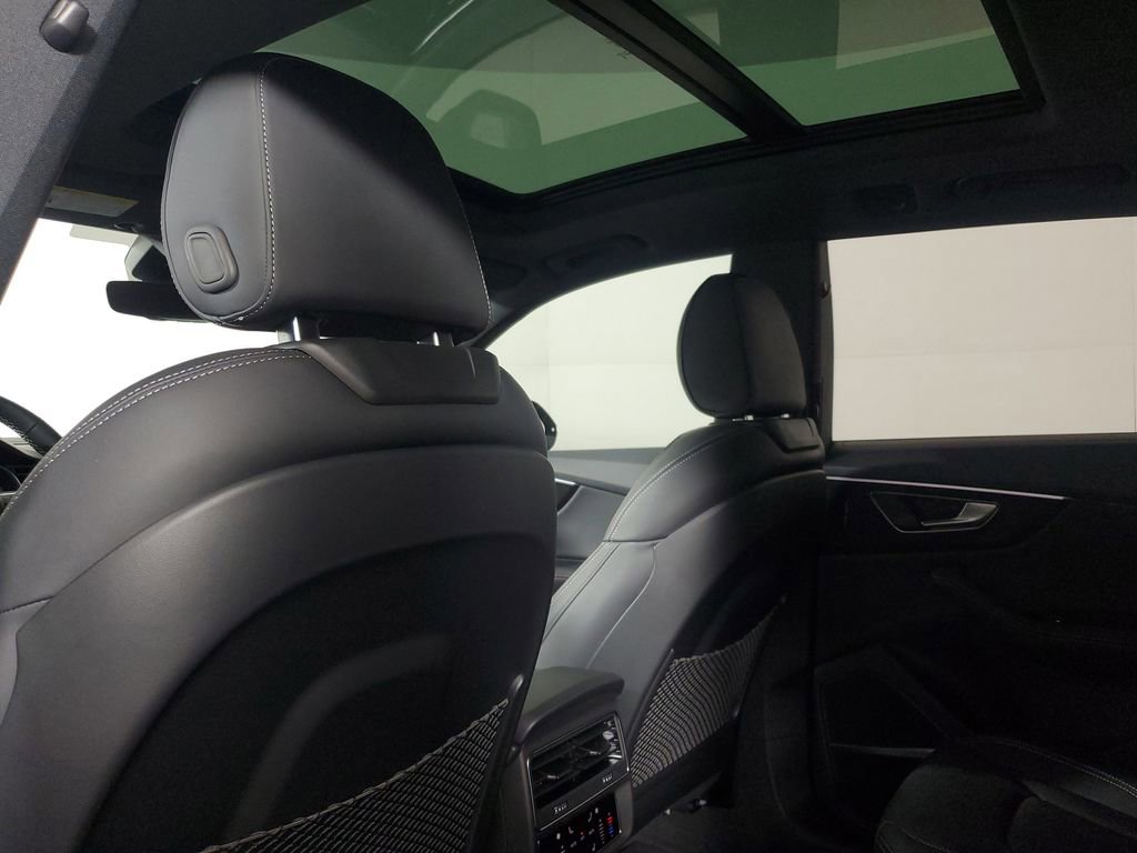 Used 2026 Audi Q8 Prestige image 14