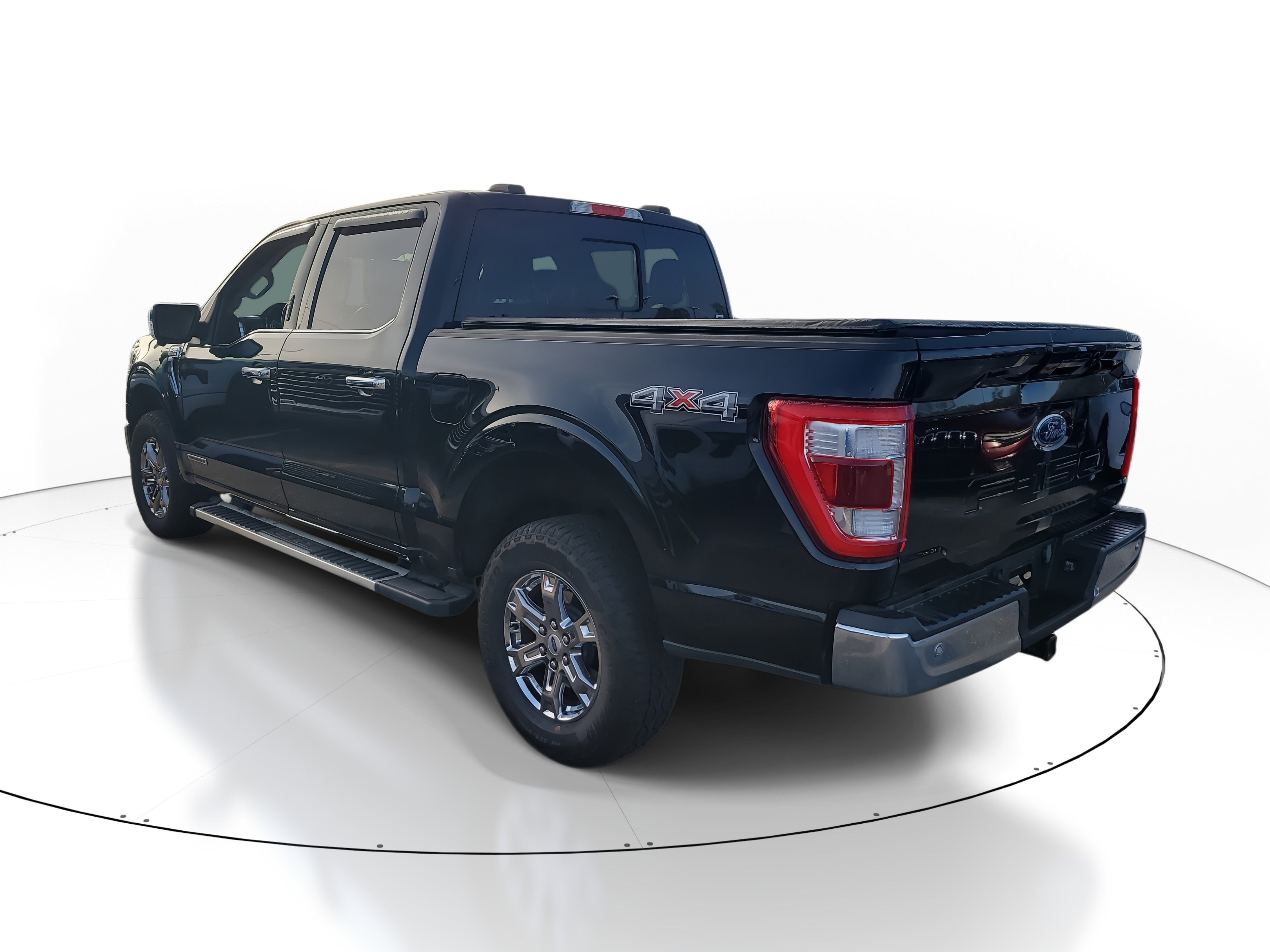 Used 2023 Ford F150 Lariat w/ Trailer Tow Package image 7