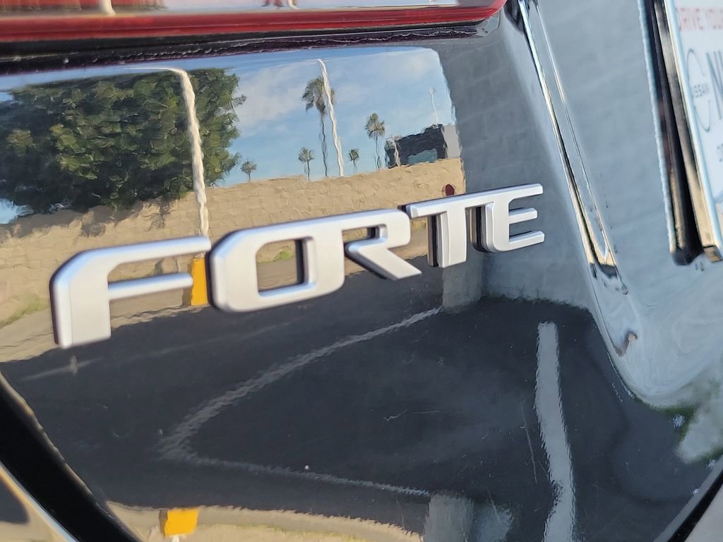 Used 2023 Kia Forte GT-Line w/ GT-Line Technology Package image 21