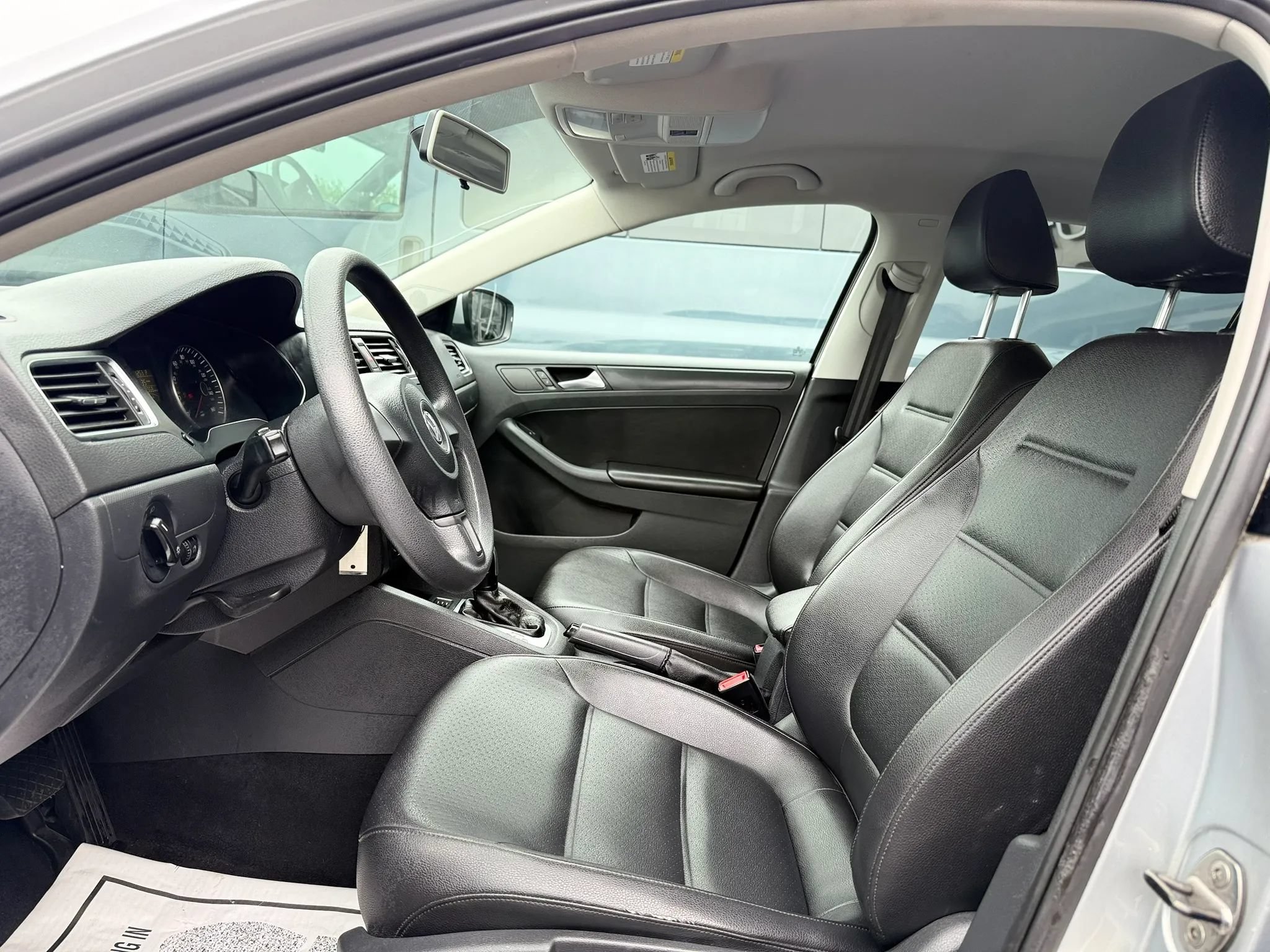 Used 2014 Volkswagen Jetta SE FWD image 10