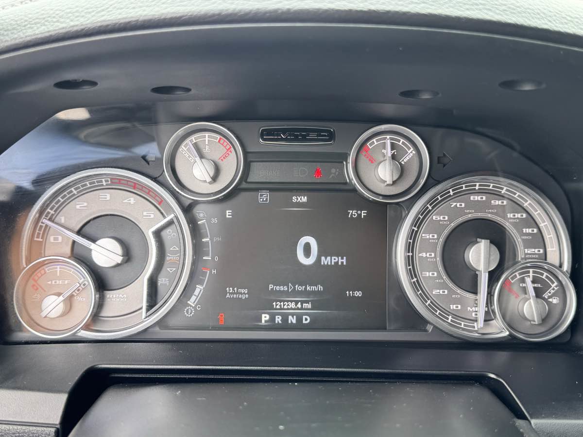 Used 2017 RAM 3500 Laramie Longhorn image 14