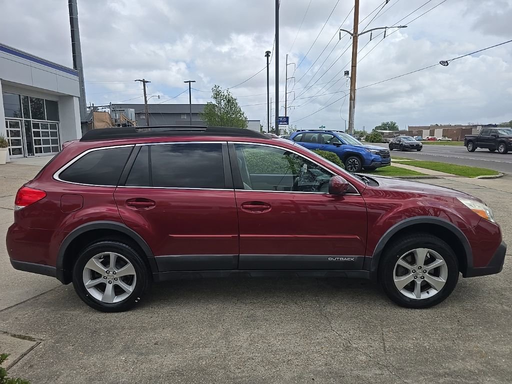 Used 2013 Subaru Outback 3.6R Limited image 3