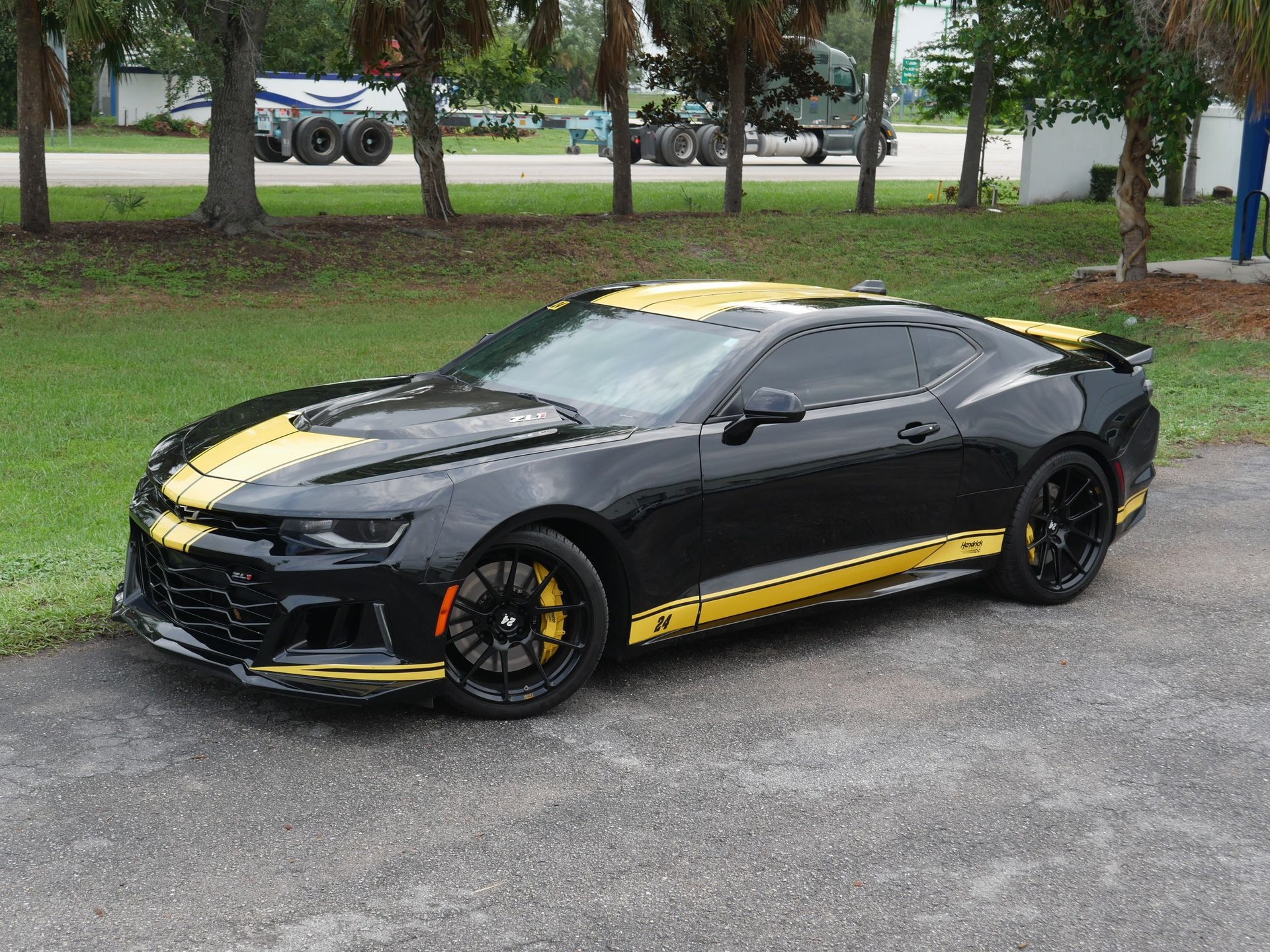 Used 2020 Chevrolet Camaro ZL1 RWD image 10