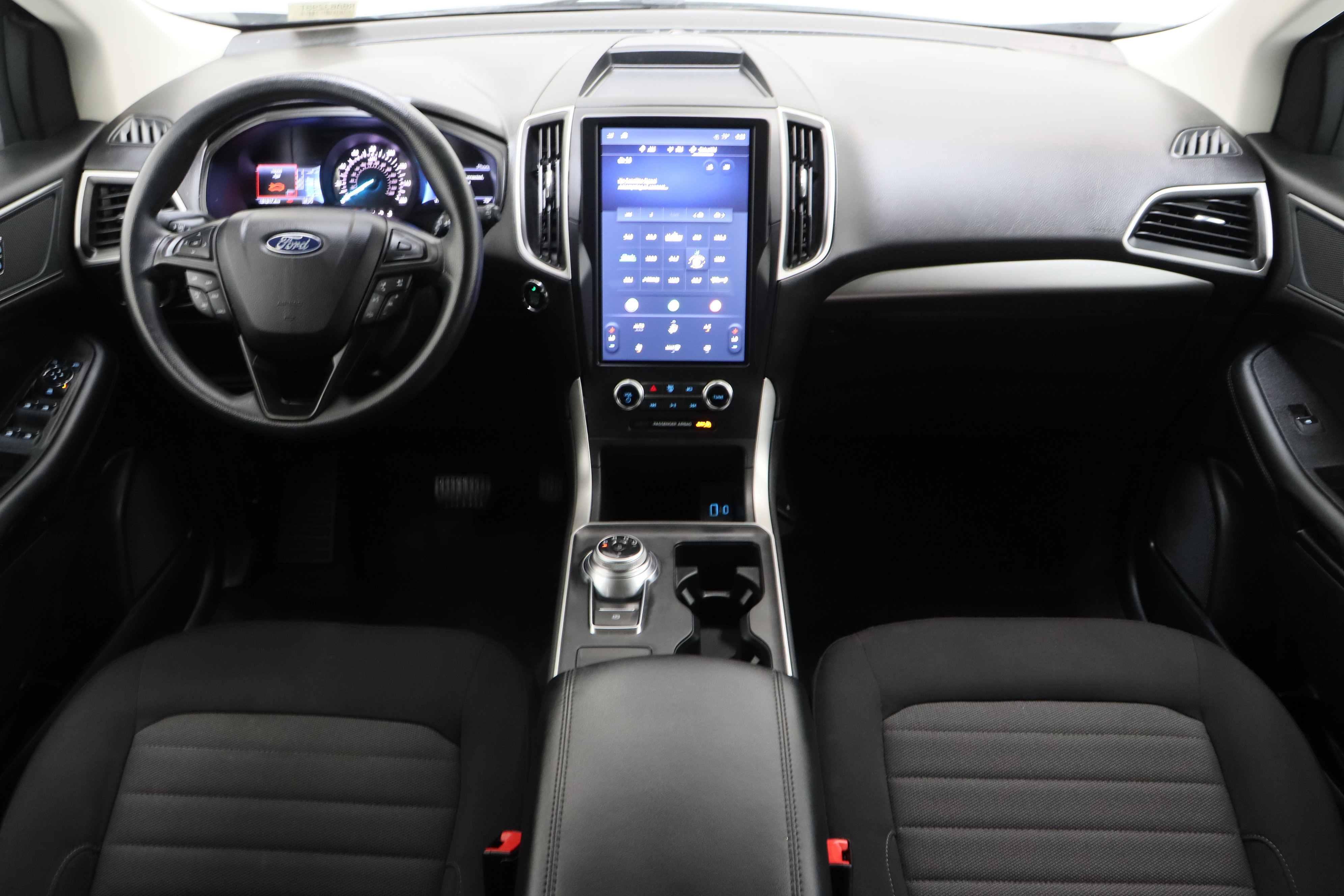 Used 2024 Ford Edge SE AWD/4WD image 29
