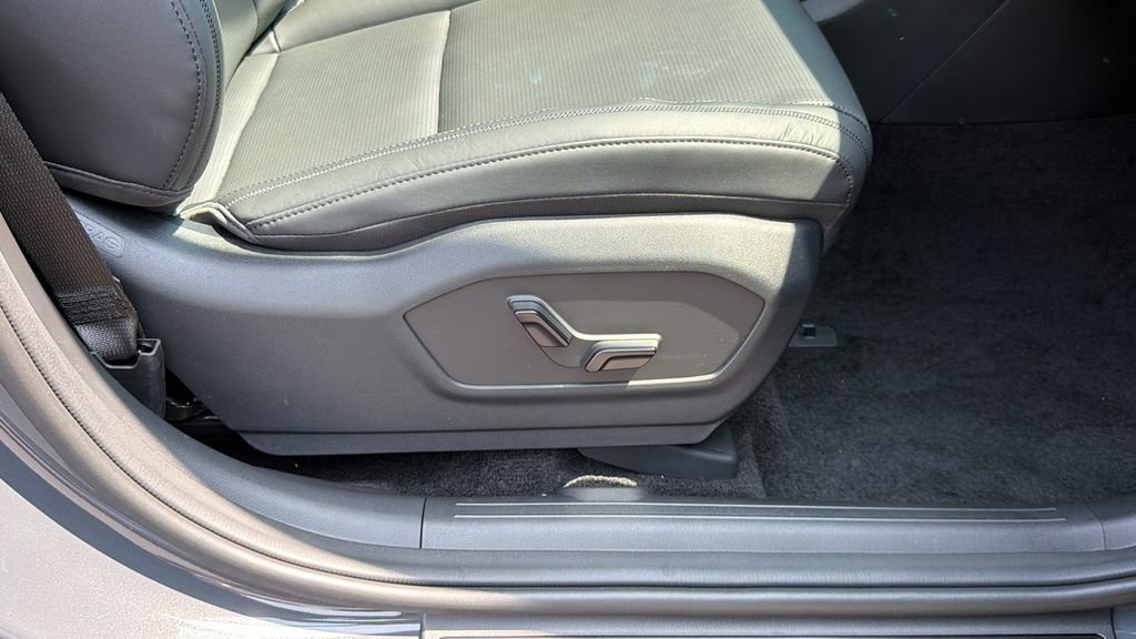 New 2026 Hyundai Santa Fe Calligraphy image 16