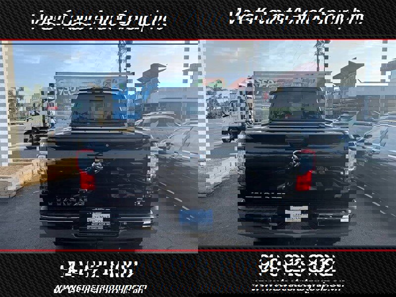 Used 2016 Nissan Titan SL image 27