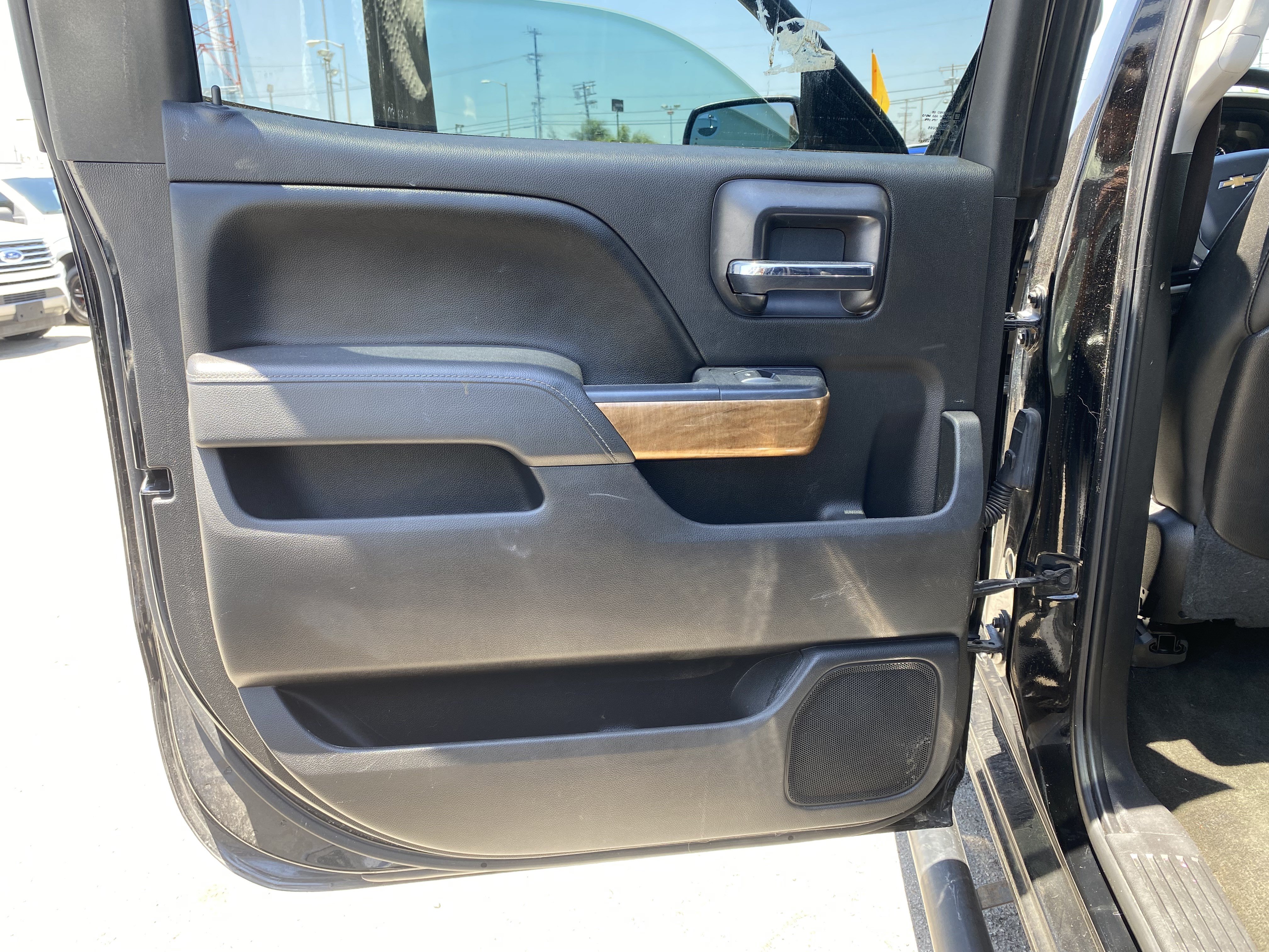 Used 2015 Chevrolet Silverado 2500 LTZ w/ Custom Sport Edition RWD image 22