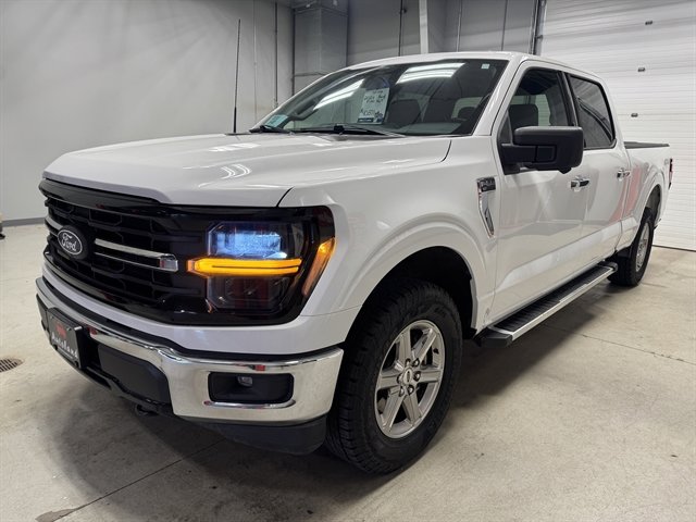 Used 2024 Ford F150 XLT w/ Tow/Haul Package AWD/4WD image 3